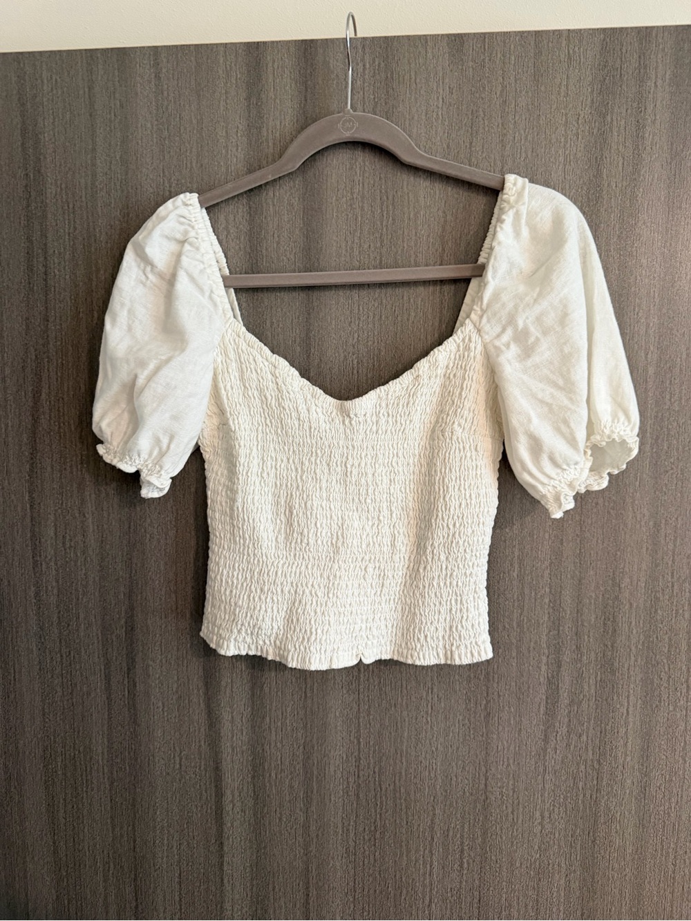 NWT Abercrombie White Puff Sleeve Smocked Top